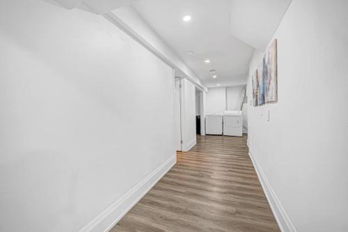Markham Apartment | 166 Basement - Cozy 3BR Markham Stay, Patio, Parking, Pet-Free