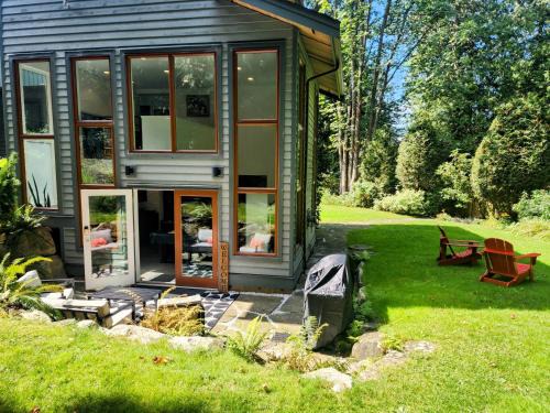 West Vancouver House | 2BD Guest Suite Sleeps 6 Near Downtown & Beach