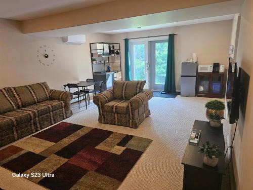 Dartmouth Apartment | Cozy, Private Basement Suite