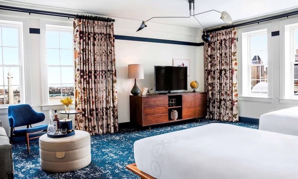 Mount Vernon Hotel | Cozy Up in Baltimore: Artistic Boutique Hotel with Karaoke Rooms & Valet Parking