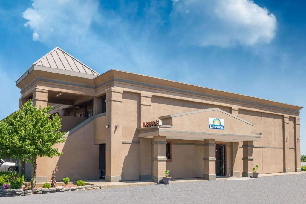 Mount Sterling Hotel | Days Inn by Wyndham Mt. Sterling