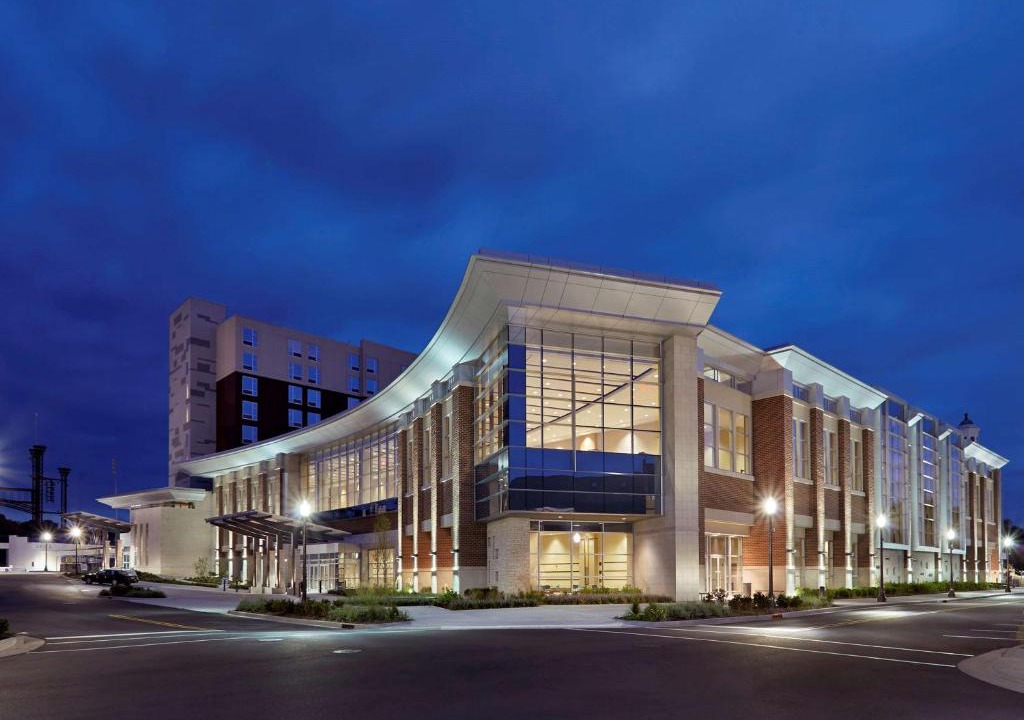 Lawrenceburg Hotel | DoubleTree by Hilton Lawrenceburg