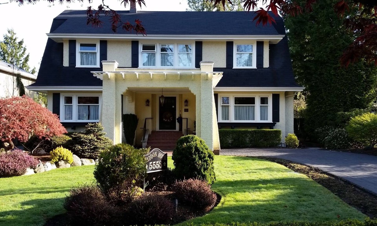 Burnaby House | FIFA 2026 VANCOUVER,4BR Luxury Home,AC,Parking,Easy Skytrain to BC Place Stadium