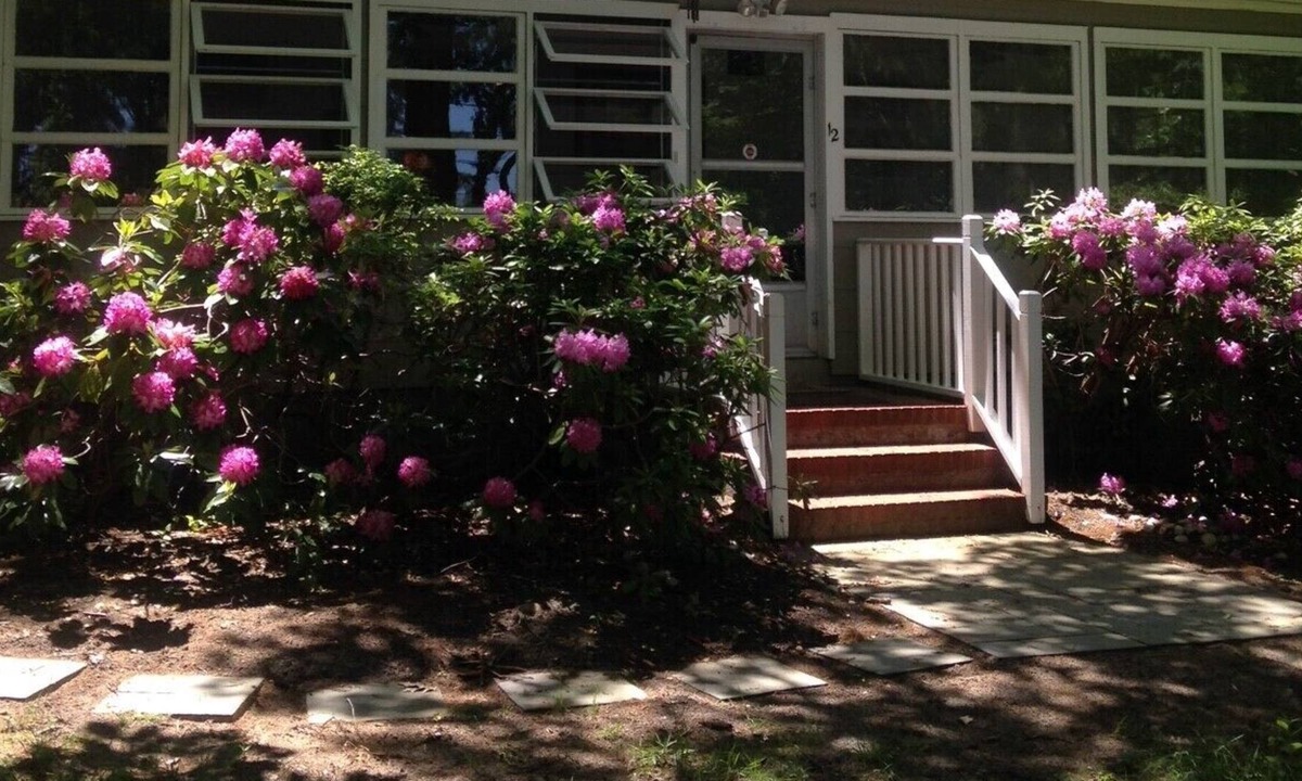 Hampton Bays Cottage | Hampton Bays Beach Cottage - Walk to Peconic Bay Beach