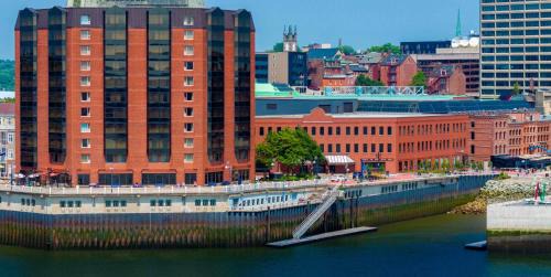Saint John Hotel | Saint John Harbourfront Hotel