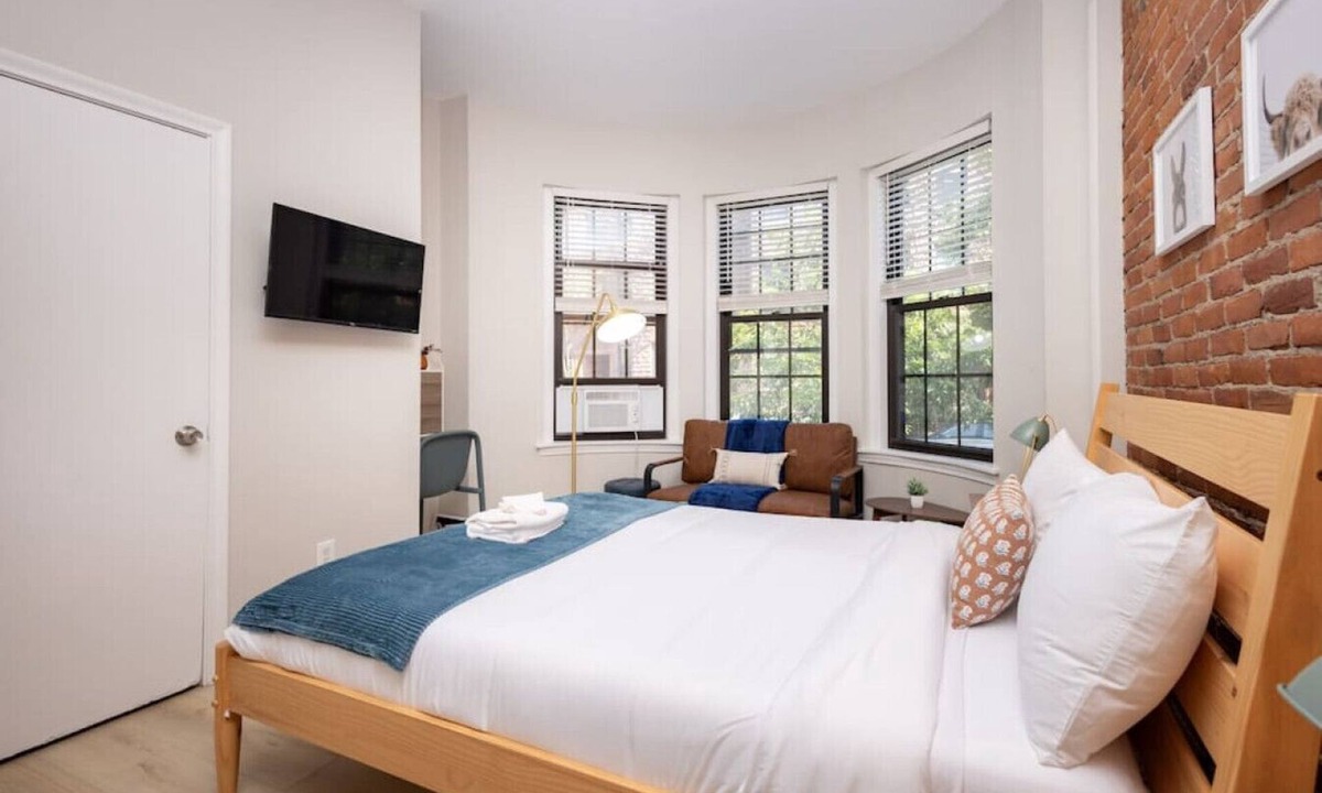 Prudential - St. Botolph Apartment | Serene Studio with Cozy Atmosphere