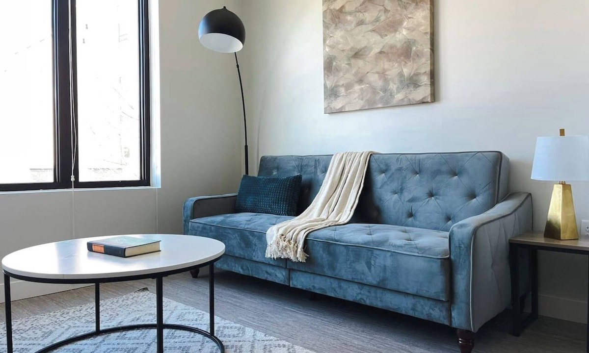 Des Moines Apartment | Sleepover | Attractive Studio and Gym - Des Moines