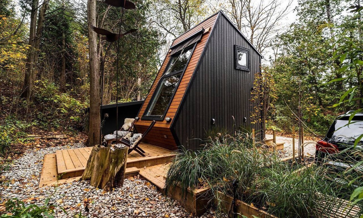 Acton Cabin | Unique Tiny House Rental for Getaways near Toronto