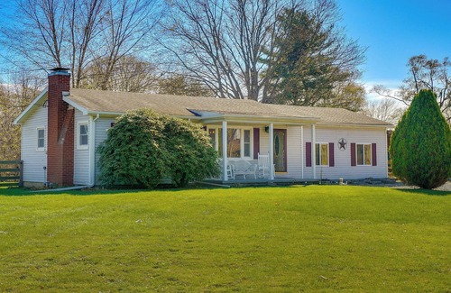 Rockbridge Cottage | Hocking Hills Hideaway w/Hot Tub & Fire Pit!