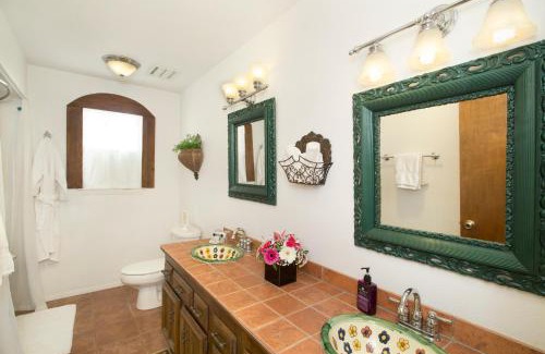 Canyon Lake Bed & Breakfast | Lakehouse Bed and Breakfast