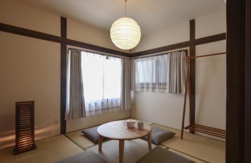 Morishita Apartment | 森下別邸