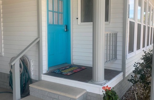 The Villages House | 2/2 on Golf Course - Community Pools & PET Friendly!