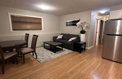 Regional District of Nanaimo House | 2-Bedroom Private Suite near VIU