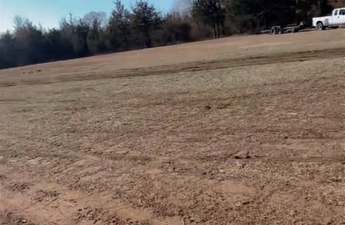 Morrilton RV Rental | 2024 Eclipse 6 Acres Parking Space
