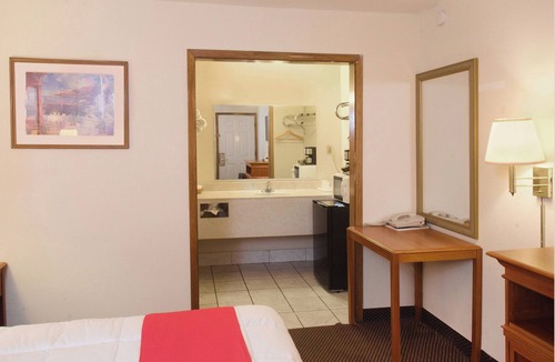 Guymon Hotel | 4 Peaceful Rooms for Couples – Explore, Relax & Unwind in Guymon!