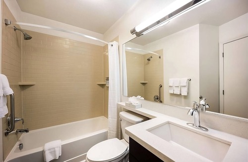 Morris Plains Hotel | 4 Units | Spacious Pet-Friendly Suites Near Morristown with NYC Transit