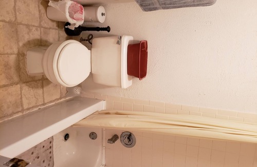 Casselberry Condo | Affordable Convenient Pet-friendly family space