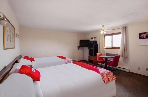 Cheyenne Wells House | Affordable Getaway! Free Parking, Pet-Friendly, Close to Medicine Arrow Park