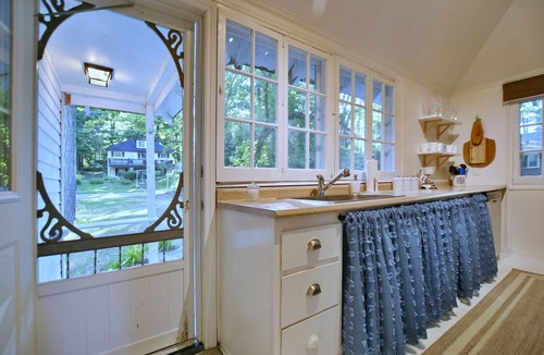 Tiny Cottage | Beachfront Retro Chic Cottage nSTRTT-2024-164 2038