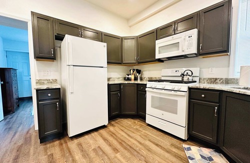 Pittsburgh Apartment | Beautiful 2 Bedroom Apartment - Easy City Access