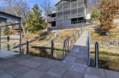 Lake Ozark House | Beautiful waterfront lake home with private dock