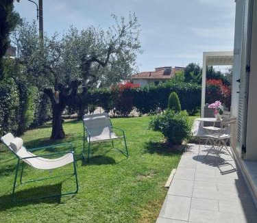 Luni Bed & Breakfast | BEE HOME