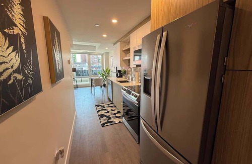 Downtown Halifax Apartment | Bright, spotless and modern 1 BR with gym