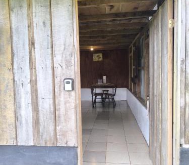 Toro Amarillo House | Cabaña Cherenga