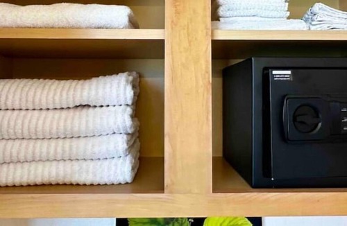 Hood House | California living