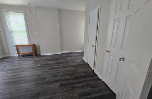 Camden House | Charming 6 Bed 3Bath home near Philadelphia