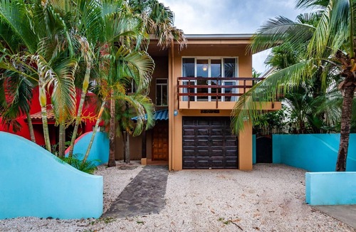 Potrero House | Charming Duplex in Playa Potrero’s Surfside Community, with a Private Pool, Cozy Interior & Walkable Access to the Beach