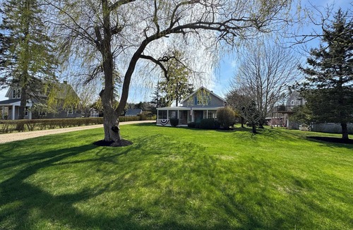 Katama House | Charming Katama Home in Prime Edgartown Location!