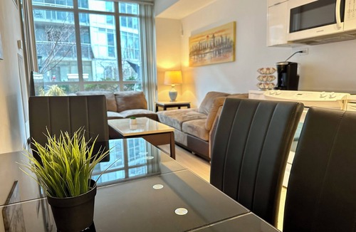 CityPlace Hotel | Comfy 1Bdrm + sofabed w/terrace & Parking