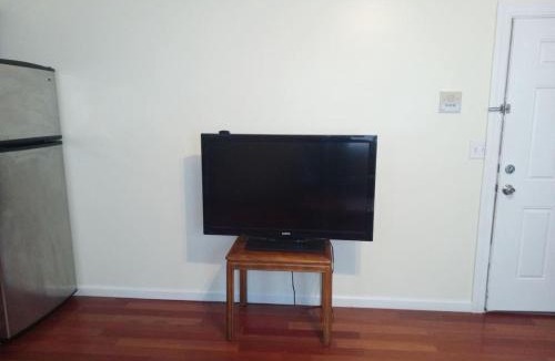 Niskayuna Apartment | comfy cozy roomy