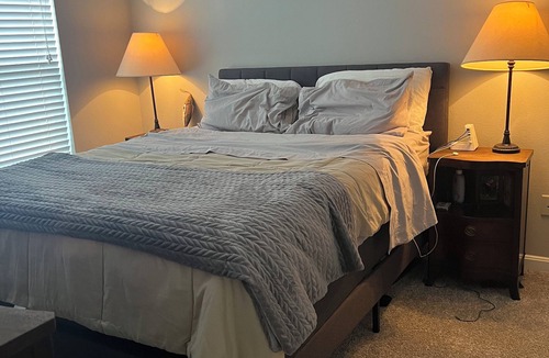 Parole Apartment | Convenient 2-bedroom apartment in charming Annapolis.