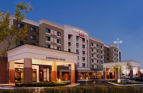 Steeles Industrial Hotel | Courtyard by Marriott Toronto Brampton