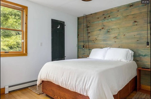 Boiceville House | Deluxe Hunter/Windham Ski House - 3 Bdrms $9500 Dec 1 - March 1