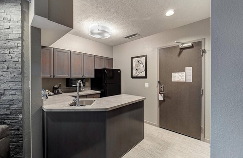 Bloomington Hotel | DoubleTree by Hilton Hotel Bloomington