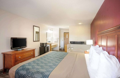 Southwest Area Hotel | Econo Lodge Cedar Rapids South