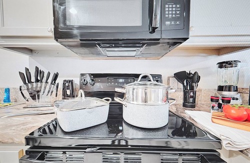 Elgin Apartment | Elgin Oasis Suite A
