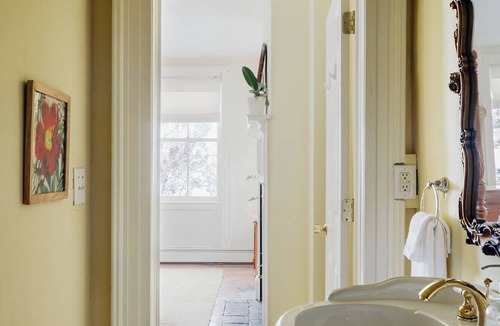 Stone Ridge Hotel | Elmrock Inn
