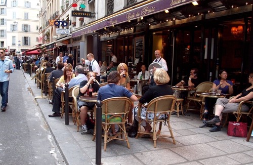 Saint-Germain-des-Pres Apartment | EXCEPTIONAL SETTING ON RUE BUCI TO EXPERIENCE PARIS AT FINEST, SAINT-GERMAIN