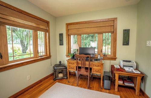 Addison Cottage | FERNWALK: 5-Star cottage that's soothing to the soul.