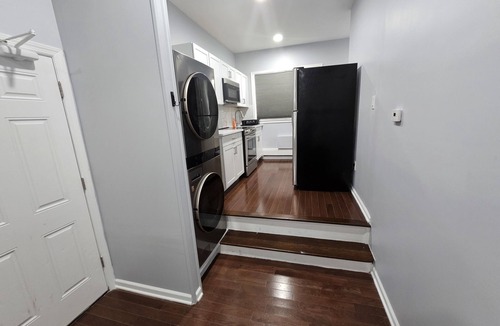 Hempstead House | Grandiosely Pleasant Suite 2
