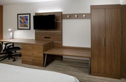 Olean Hotel | Holiday Inn Express Olean by IHG