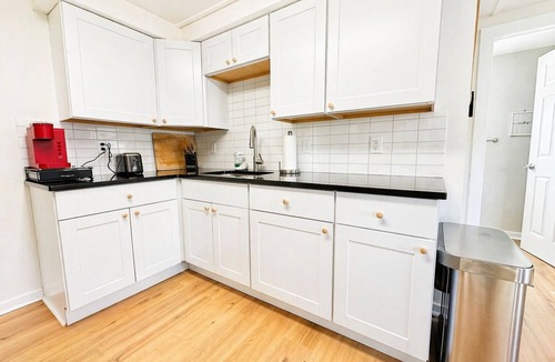 Port Jervis Apartment | Hudson Valley Escape - Walk to Downtown & Hiking