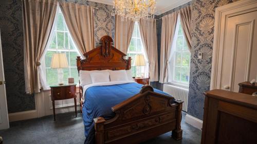Trumansburg Hotel | Inn at Taughannock Falls