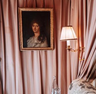 Saint-Germain-des-Pres Hotel | L'Hôtel