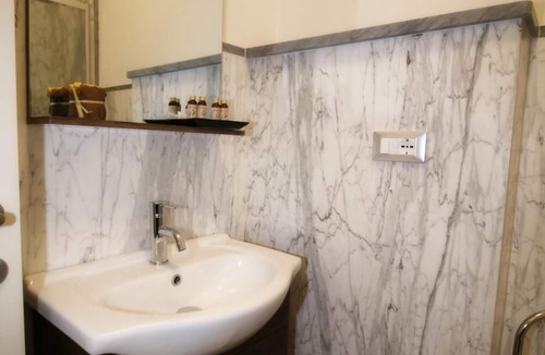 Carrara Bed & Breakfast | La Marmifera B&B