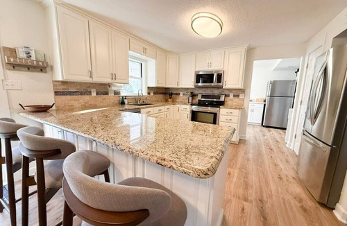 Sunrise Beach House | Lakefront 4BD/BunkRm-2.5BA-Dock/Firepit/Slide-14